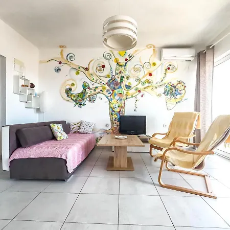 Lavander House Apartment