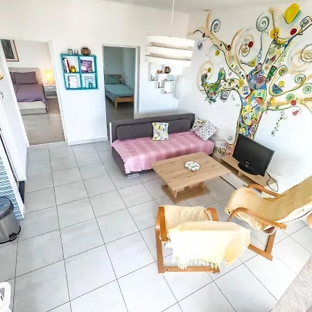 דירה Lavander House