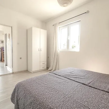 דירה Lavander House